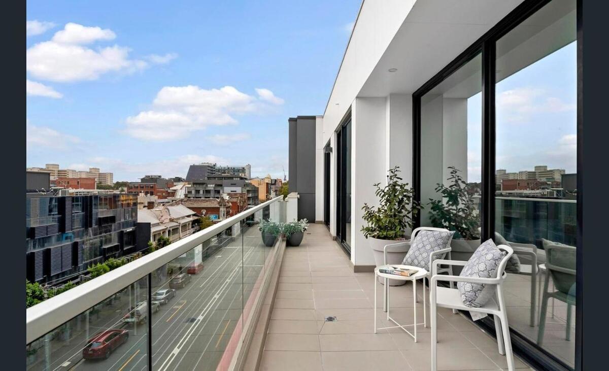 Apartment The Art Sub-penthouse With Stunning Views Melbourne