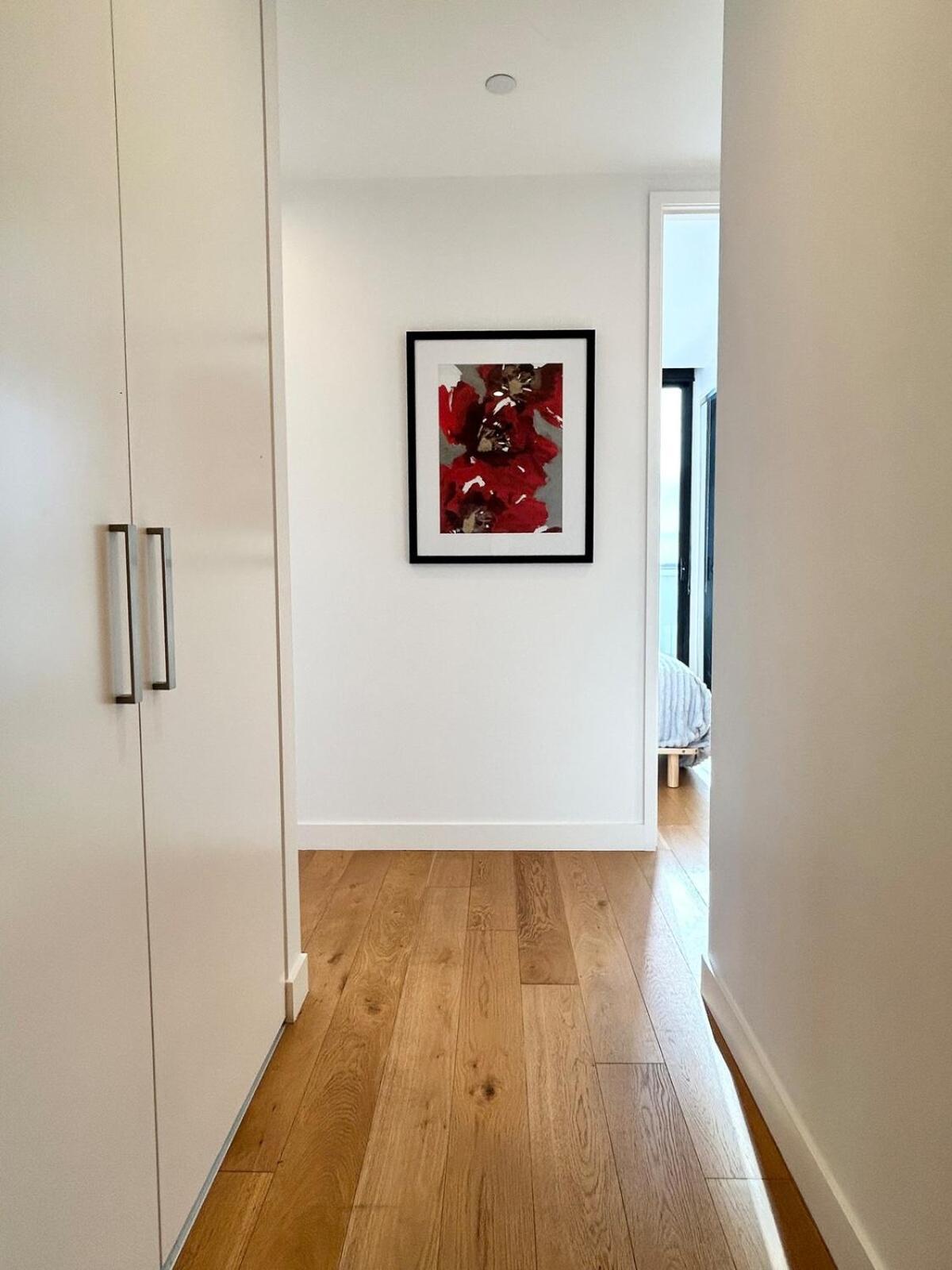 The Art Sub-penthouse With Stunning Views *